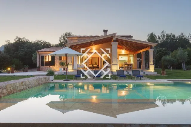 Magnificent villa for sale close to the golf course in Pollensa, north of Mallorca — photo 1