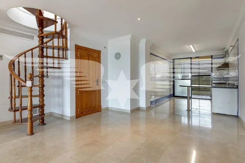 Ciudad Jardin I Penthouse with Mega Roof Terrace — photo 5