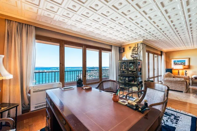 Beautiful apartment with panoramic views to the bay for sale in Palma, Mallorca — photo 9