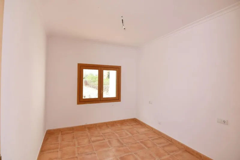 Town house with a large 600m2 patio and a lot of potential in Santanyi — photo 7