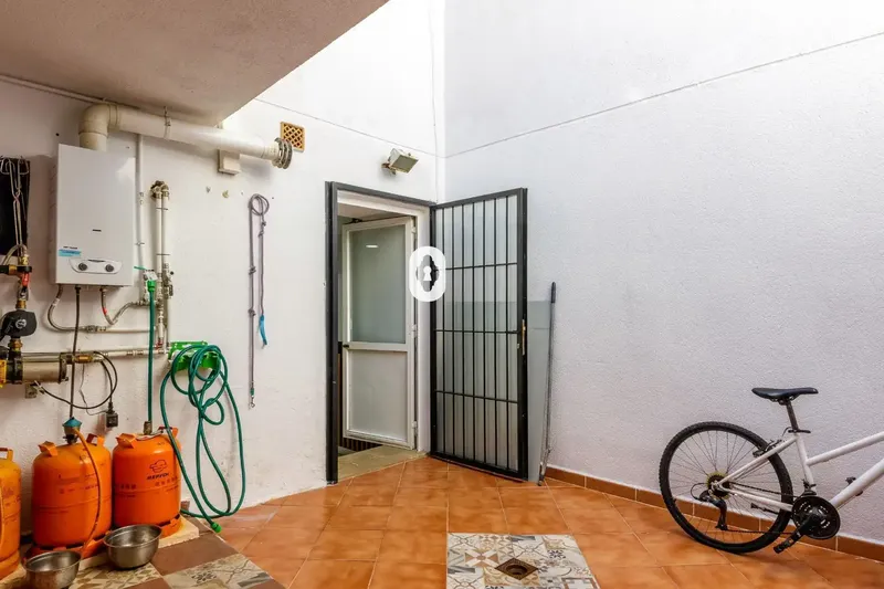 INMOCLAUS presents this three-storey house for sale, located in one of the most central areas of Inca, this bright terraced house is — photo 11
