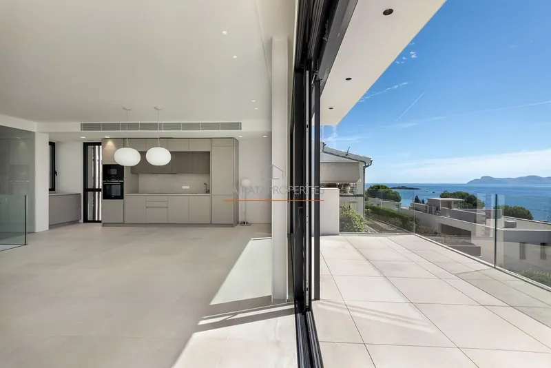 Luxury Semi-Detached Villa in Alcanada — photo 4