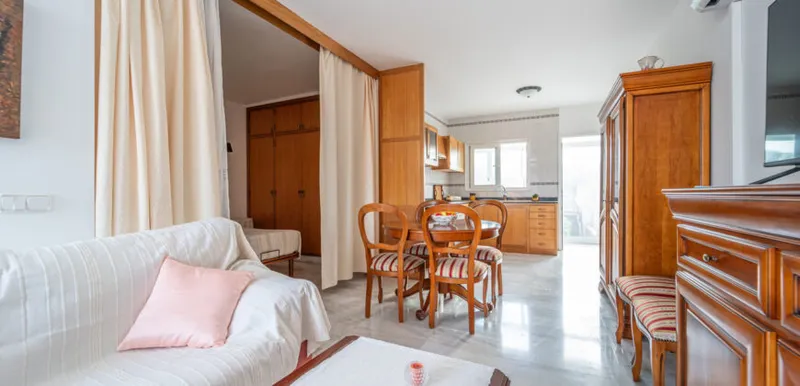 Flat for rent in Ses Salines, furnished and with large terrace — photo 6