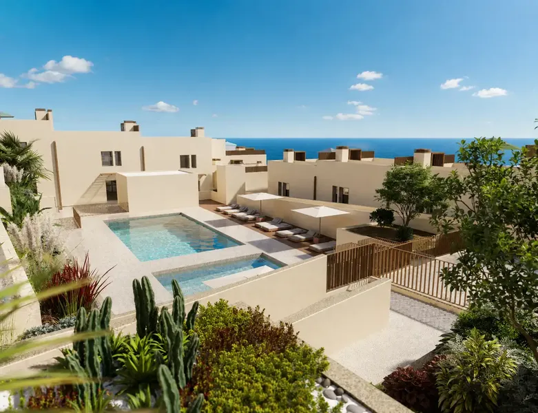 Exclusive 3-bedroom apartment on the beachfront with panoramic sea views and Gibraltar — photo 6