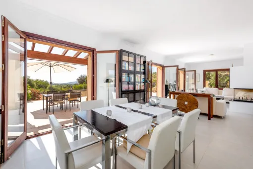 Arta, beautiful finca with sea views and pool as well as guest house near Arta — photo 8