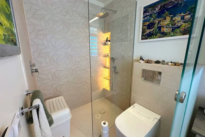 Loft-Style Apartment with Sea Views in Cala Major — photo 10