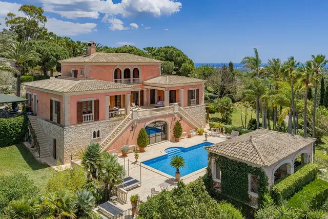 Private estate with guest houses for sale near Felanitx, Southeast Mallorca — photo 1