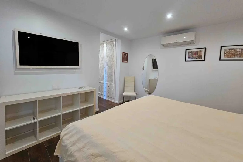 1st line sea view apartment for sale in Port Adriano in El... — photo 9