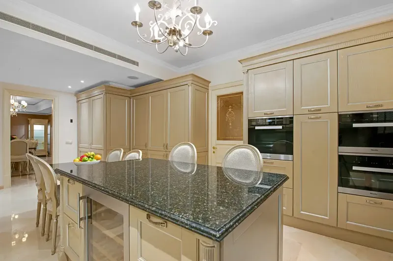 Charming and luxurious villa in Paguera with fantastic sea and mountain views, just steps from a fabulous beach — photo 12