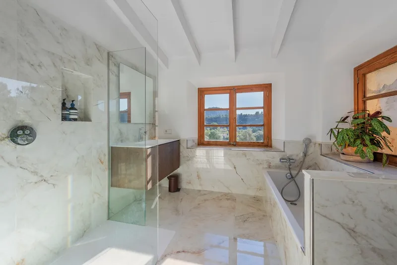 Pollença ideal for country lovers: country property for sale with various terraces and roof terrace — photo 11