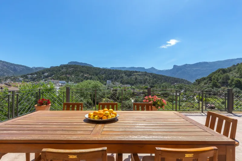 Desirable luxury villa with garage and pool in Port de Sóller — photo 7