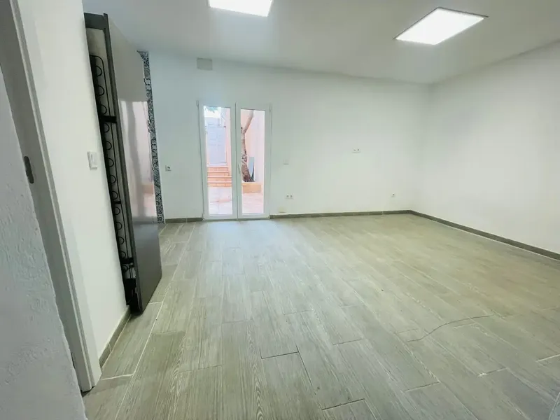 Townhouse of 140m2 built on a 210m2 plot, carefully renovated to offer modern comfort without losing its character — photo 8
