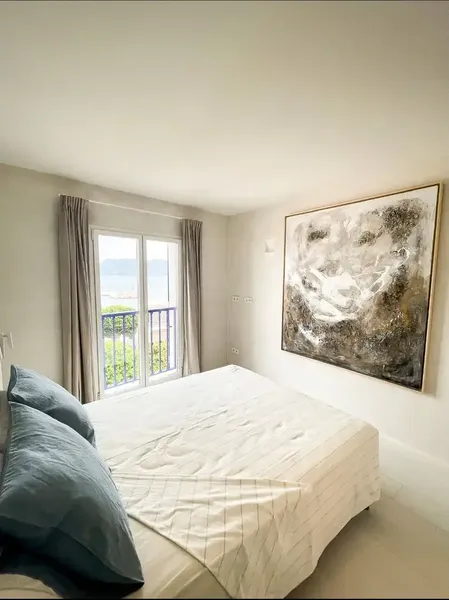 Apartamento con terraza en alquiler en Carrer del Llebeig — photo 10