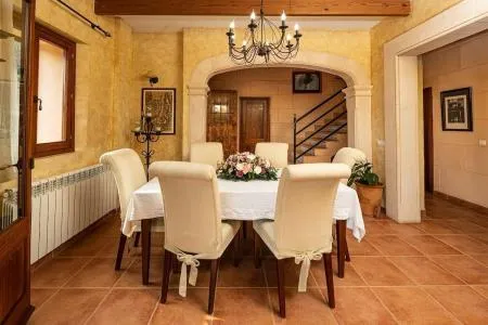 Luxury villa - Deià, built surface 238 m², plot surface 1792 m², terrace size 55 m², 3... — photo 9