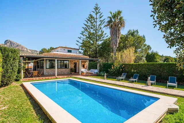 Two fantastic villas with holiday licenses for sale in Puerto Pollensa, North Mallorca — photo 2