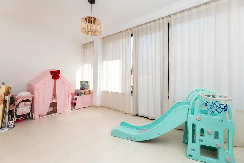Si buscas una vivienda amplia, luminosa y cerca del mar, esta propiedad en El Arenal puede ser una excelente oportunidad. — photo 6