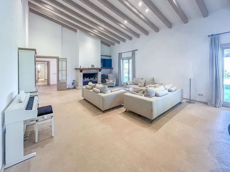 Unique finca for sale with its own olive grove and ETV license near Campos — photo 4
