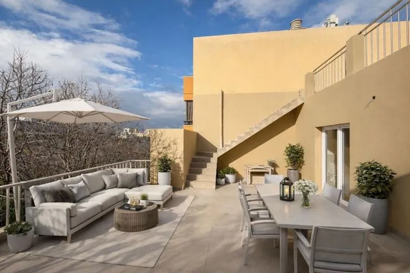 Delightful newly renovated penthouse with sea view in Molinar — photo 10