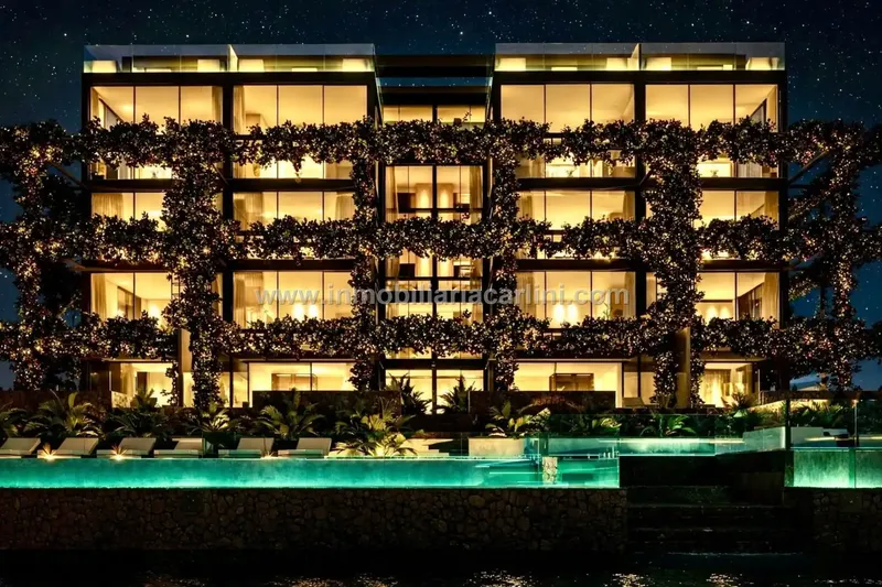 BONANOVA HILLS — photo 9