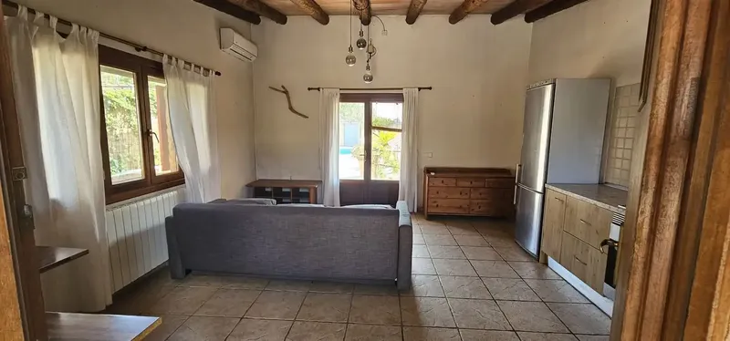 Preciosa casa de campo al mas estilo rustico mallorquín, en donde abundan las paredes de piedra y la gran anchura de las mismas, la carpinte — photo 2