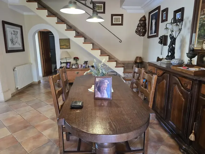 Discover this impressive chalet located in the idyllic town of Campanet, where comfort meets an exceptional natural environment. With a — photo 4