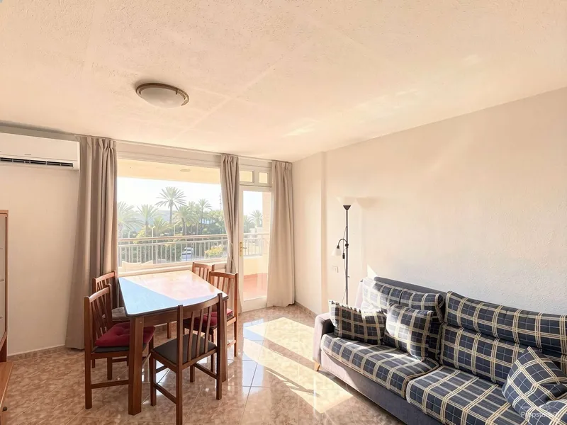 Apartment with a Stunning View on the Beachfront — photo 3