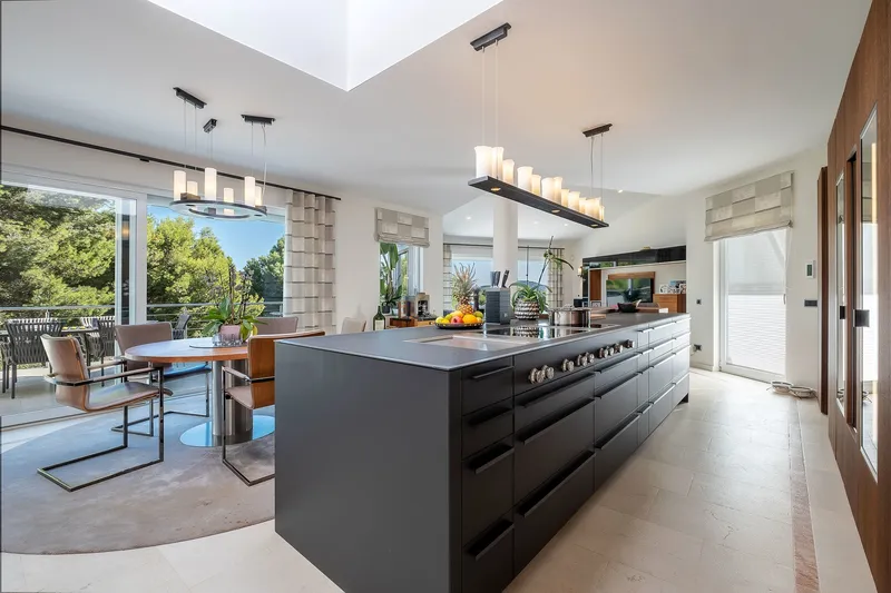 Modern luxury villa in a quiet location in Nova Santa Ponsa — photo 5