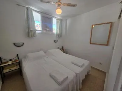 Apartment - Calvià (Santa Ponsa) , Built Surface 45m 2 , 1 Room, 1 Bathrooms, 20 Distance to the sea, Lift, Pool,... — photo 9