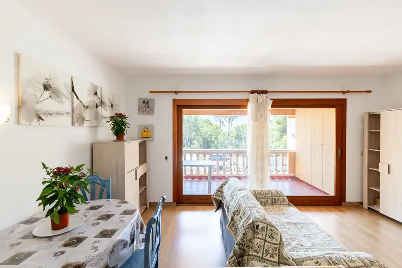 Apartment for sale in Paguera with terrace, garden and parking space — photo 6