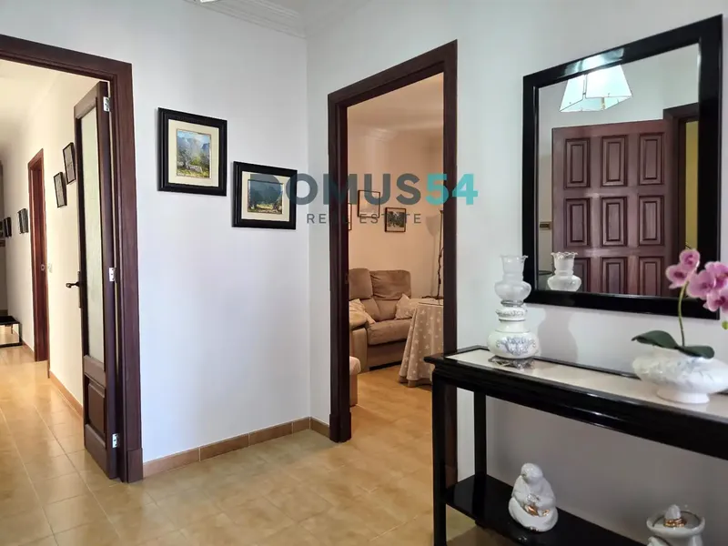 Explora esta magnífica oportunidad en Sa Pobla: un piso que redefine el concepto de espacio, comodidad y privacidad, ideal para familias que — photo 12
