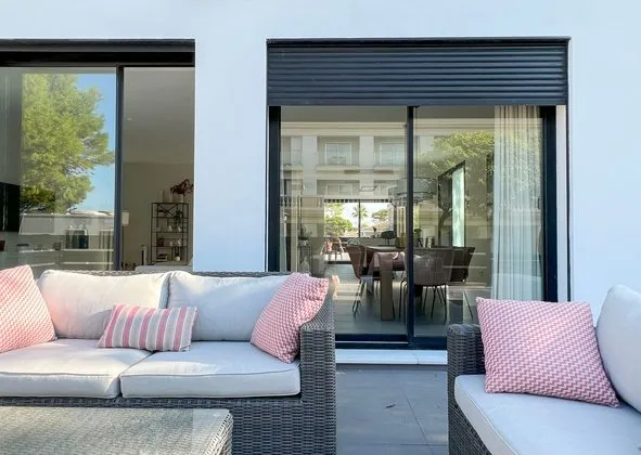 Semi-detached house in Calle Guardes de Mar, 12, Playa de Muro, Muro — photo 2