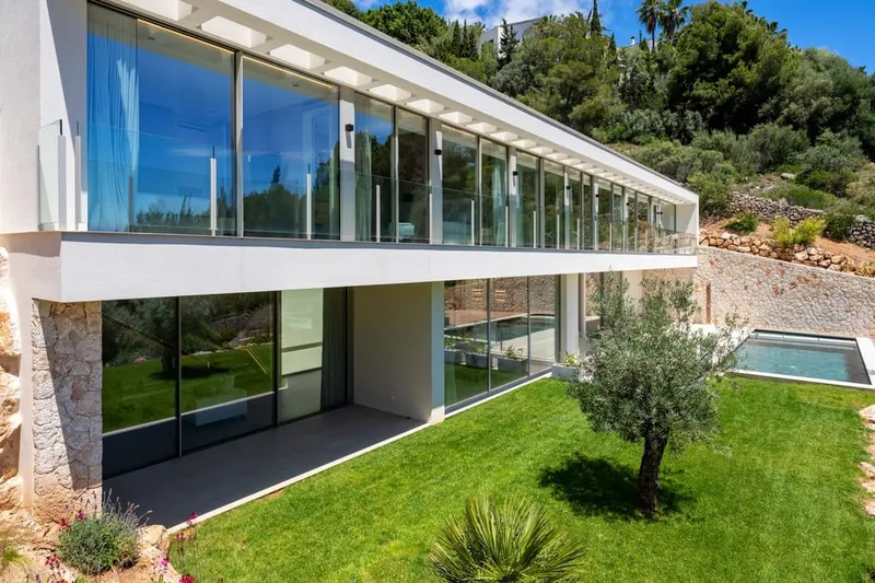 Premium newly built Villa in Portals Nous — photo 1
