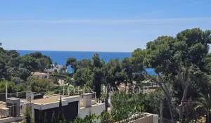 Apartment for sale in Bendinat — photo 1
