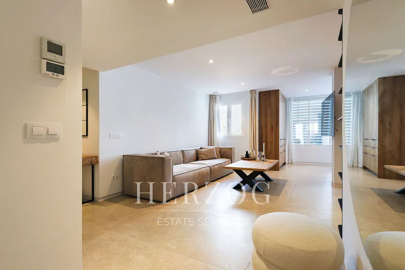 Completely renovated 3-bedroom apartment with a large terrace and many extras in Paguera — photo 1