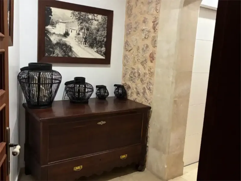 El apartamento consta de 1 habitación . Maximo 2 personas. Se alquila por temporada. El único gasto que hay es la luz que se debe pagar cada — photo 11