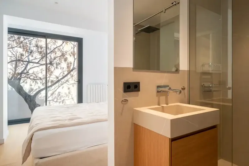 This elegant duplex penthouse is for sale in El Molinar, one of the most sought-after coastal neighborhoods in Mallorca, with an ideal location — photo 9