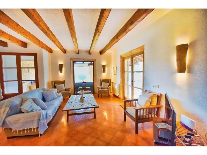 Charming rustic finca of 7200 m² with holiday license, ideal for enjoying privacy and tranquility. — photo 8