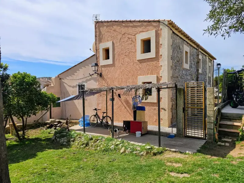 Bonita casa de pueblo(pareado) en el corazón de Andratx, que combina historia, comodidad y naturaleza. — photo 1