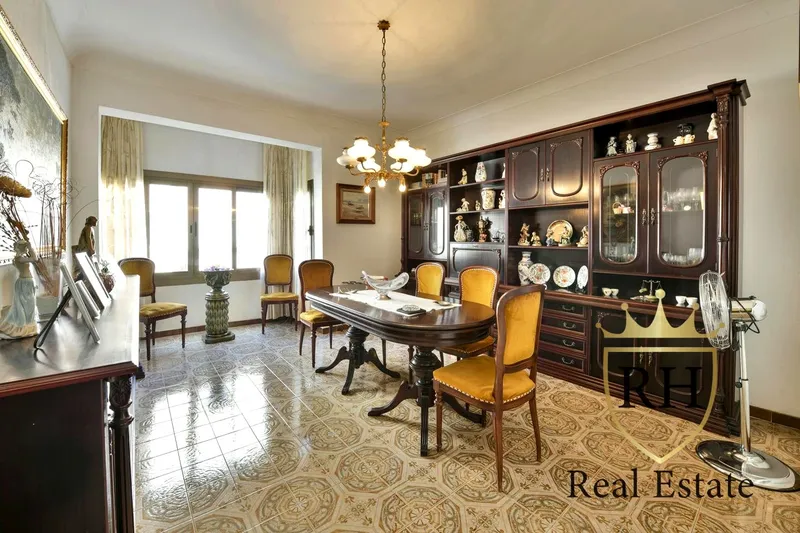 Spacious apartment with many possibilities in the center of Palma — photo 5