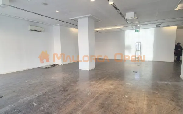 Commercial premises in the best area of Manacor – Paseo del Ferrocarril — photo 1