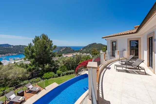 Sea view villa with tourist license for sale in Puerto Andratx, Southwest Mallorca — photo 12