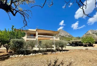 Country house for sale with pool and 3,525 m2 of land in Bunyola, Mallorca. — photo 7