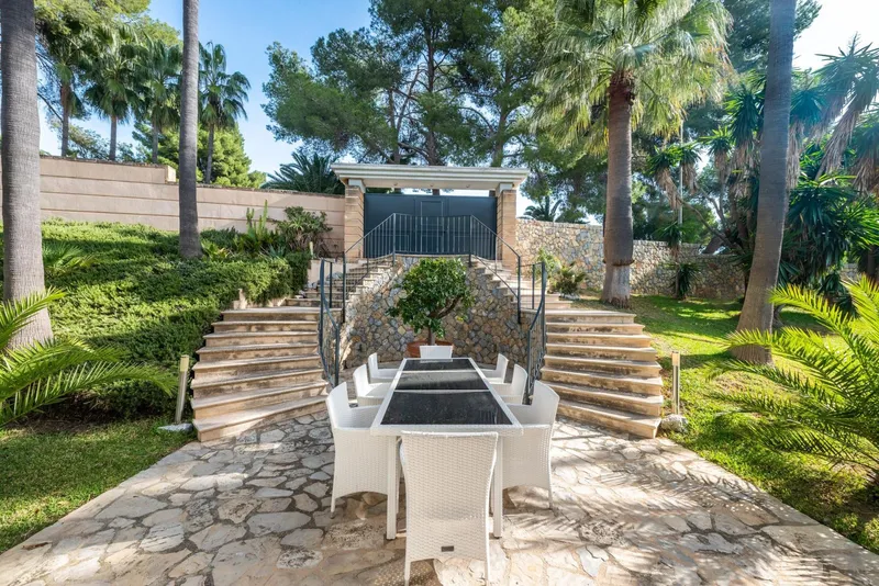 Luxury villa in Son Vida — photo 11