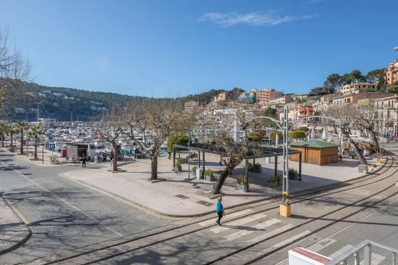Apartment in first line in Port de Sóller for seasonal rental — photo 2