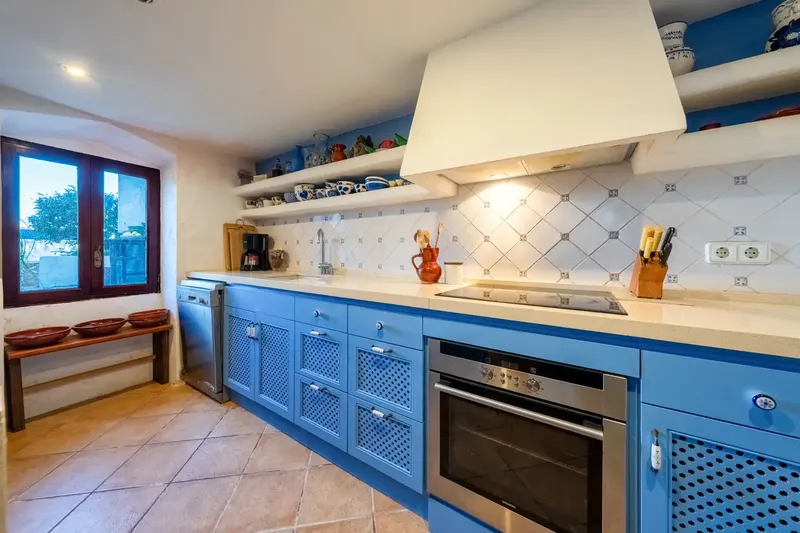 Charming village house in classic Mallorcan style located in the center of Capdepera, offering approx. 180 m² of living space — photo 7