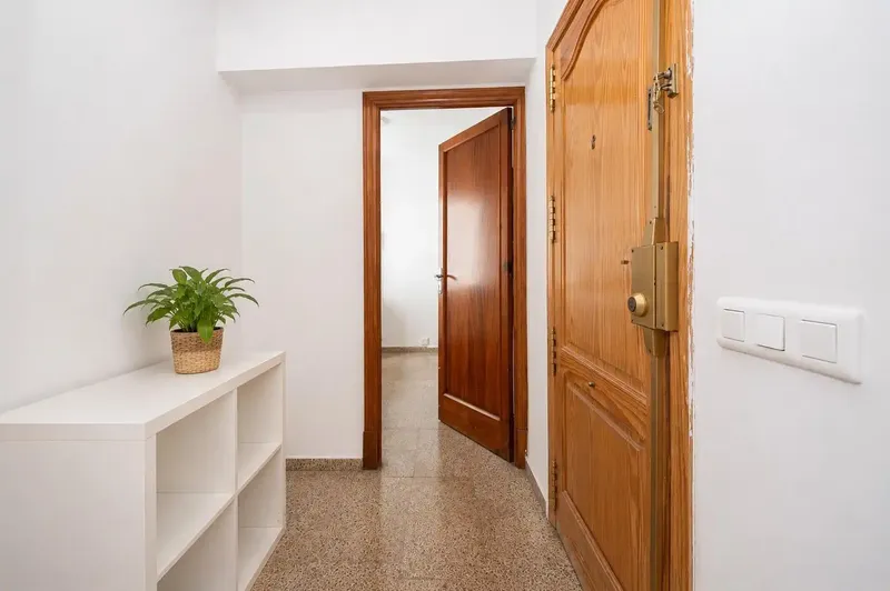 This charming apartment is located in Soledad Norte accessible by stairs from a fourth floor. — photo 2
