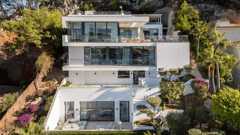 Villa with sea views in Puerto de Andratx — photo 3