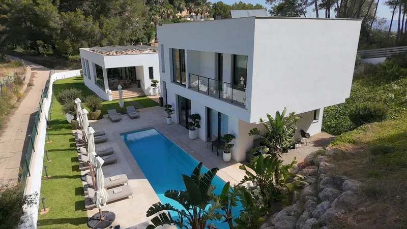 Luxury Villa — photo 3
