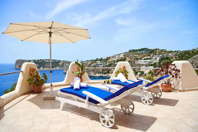 Sea view villa for sale with two apartments Puerto Andratx in Port… — photo 8