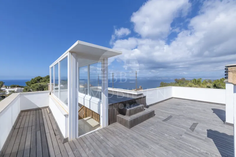 Large semi-detached house with spa - Jacuzzi with rooftop terrace & sea views — photo 3